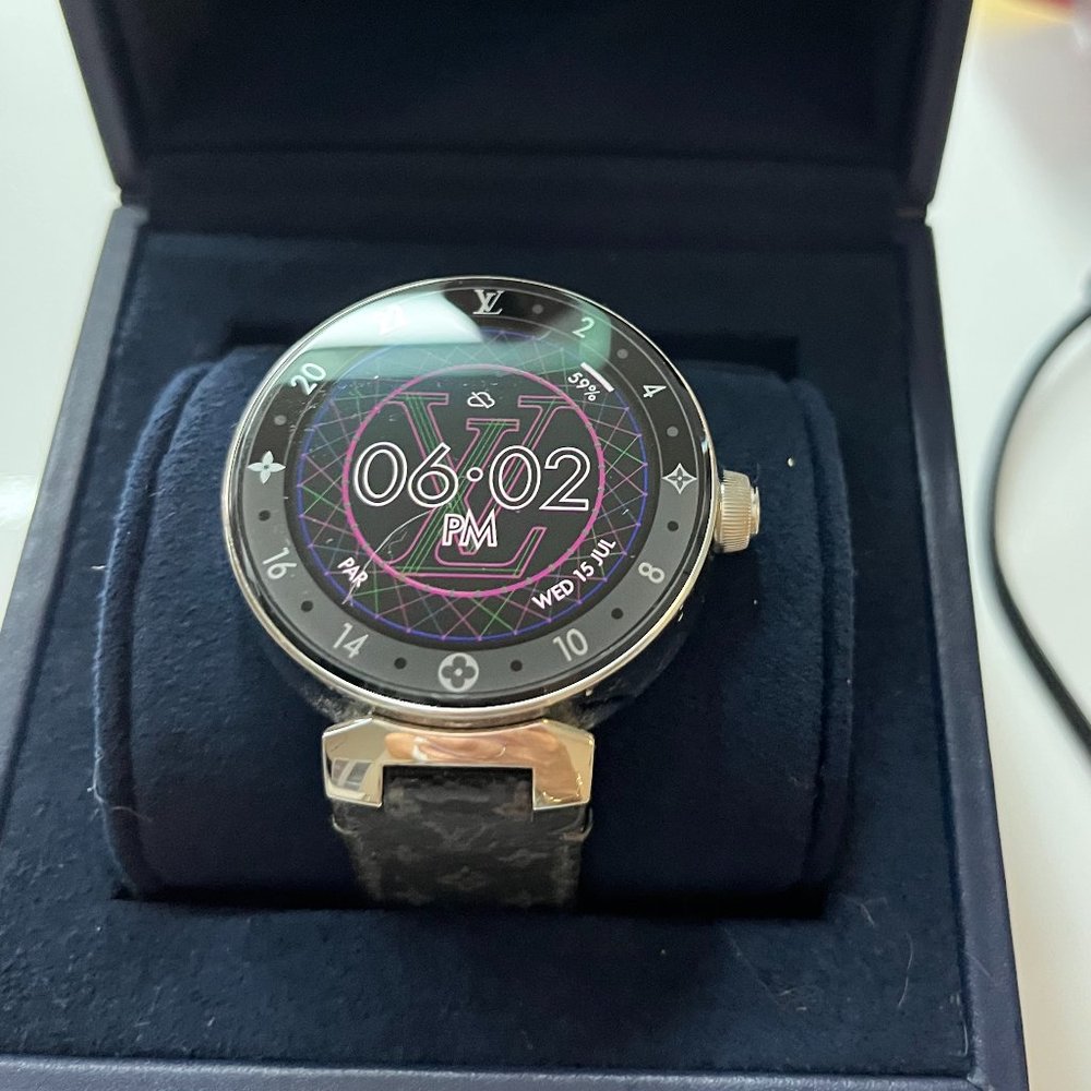 Louis Vuitton Tambour Horizon smart watch
